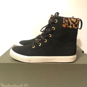 Timberland Skyla Bay 6in Black & Leopard Boots